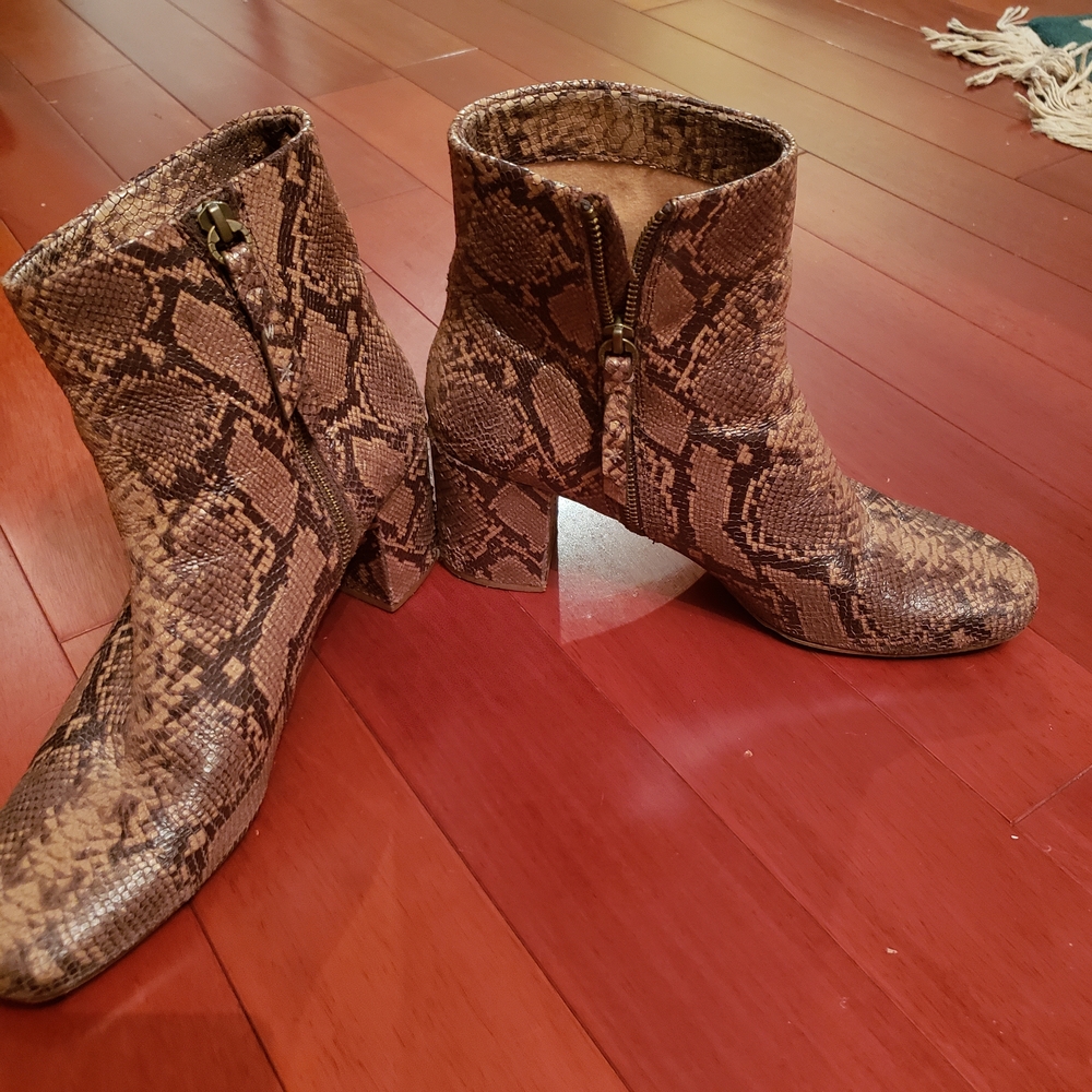 Splendid Tan Snake Print Ankle Booties